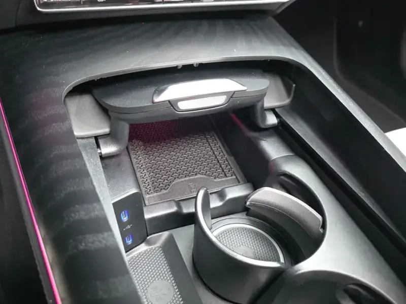 2025 Mercedes-Benz E-Класс с пробегом 11 828 км