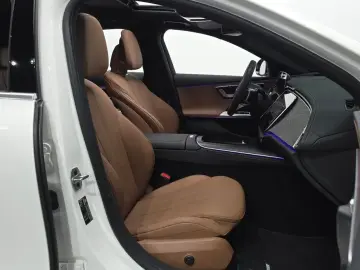 2025 Mercedes-Benz E-Класс с пробегом 11 539 км