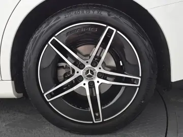 2025 Mercedes-Benz E-Класс с пробегом 11 539 км