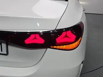 2025 Mercedes-Benz E-Класс с пробегом 11 539 км