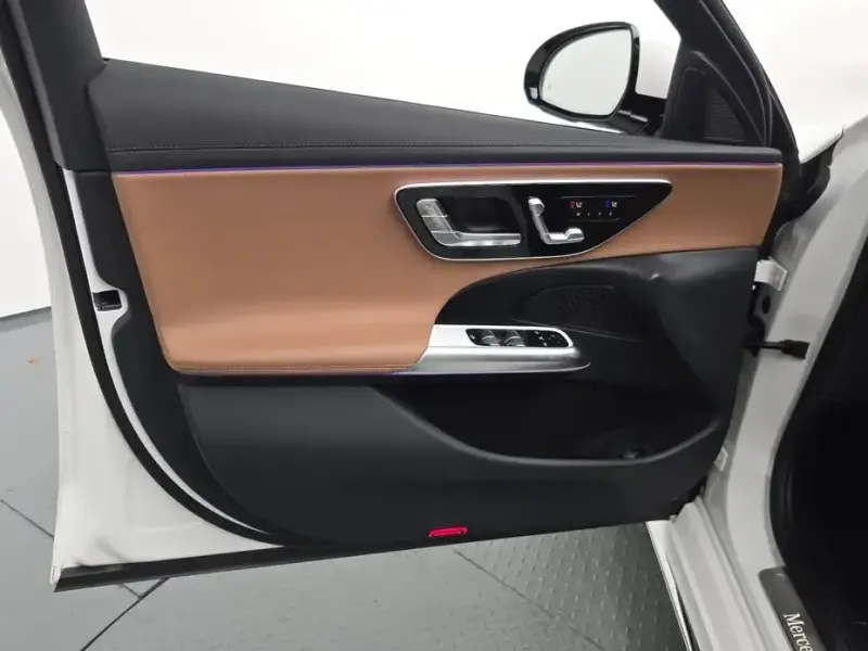2025 Mercedes-Benz E-Класс с пробегом 11 539 км