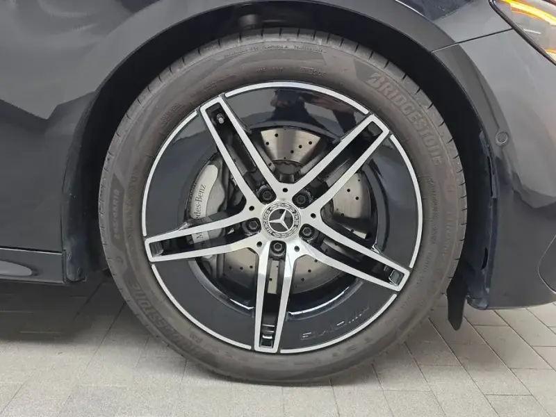 2025 Mercedes-Benz E-Класс с пробегом 4 541 км