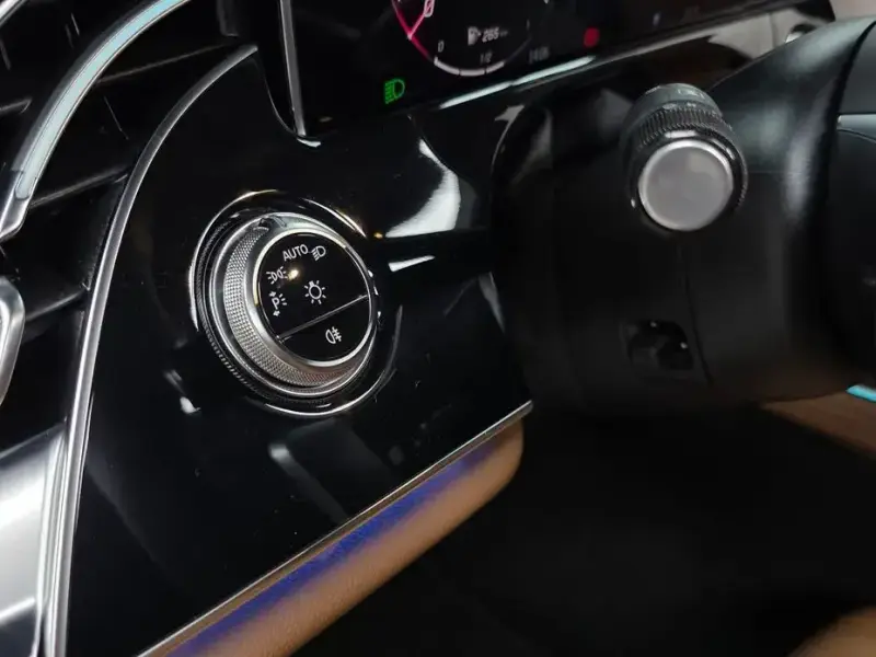 2025 Mercedes-Benz E-Класс с пробегом 4 541 км