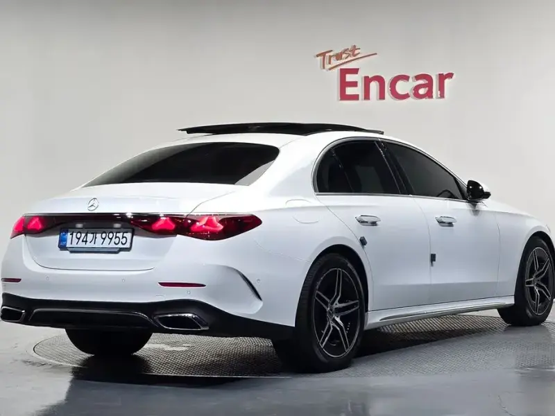 2025 Mercedes-Benz E-Класс с пробегом 8 006 км