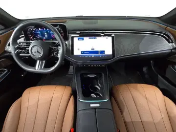 2025 Mercedes-Benz E-Класс с пробегом 8 006 км