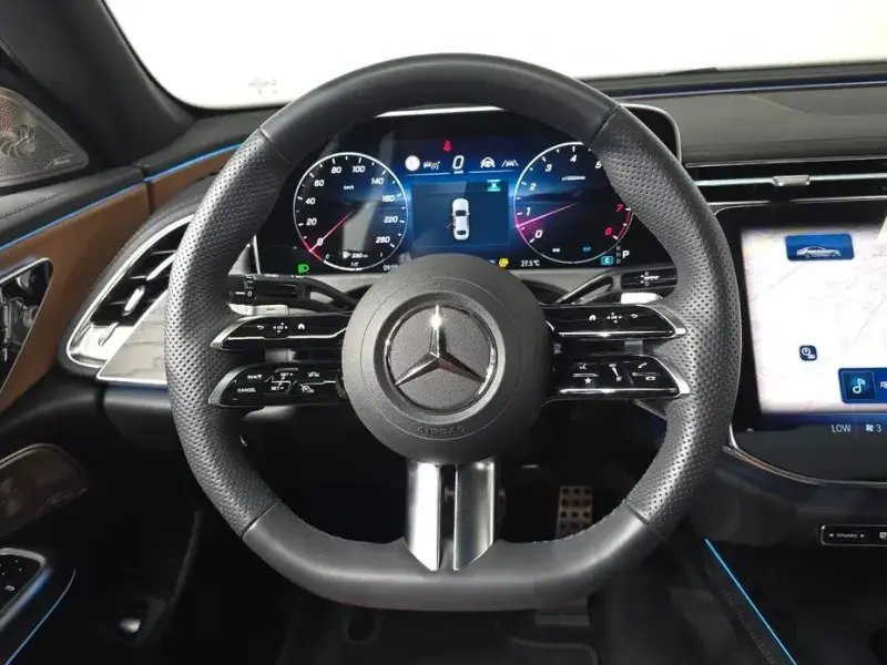 2025 Mercedes-Benz E-Класс с пробегом 8 006 км