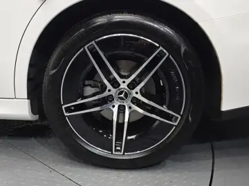 2025 Mercedes-Benz E-Класс с пробегом 5 793 км