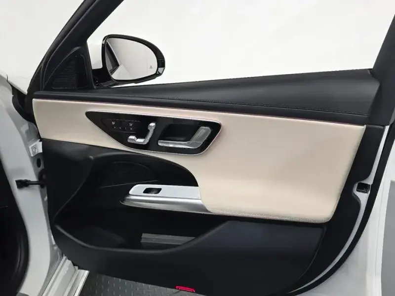 2025 Mercedes-Benz E-Класс с пробегом 5 793 км