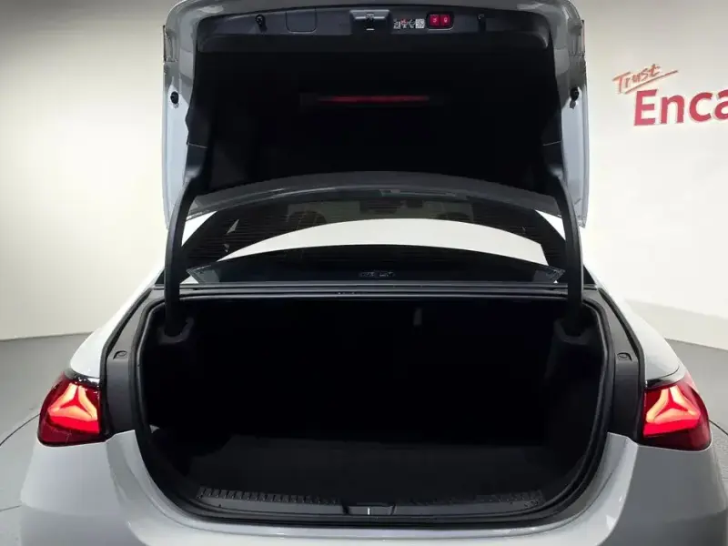 2025 Mercedes-Benz E-Класс с пробегом 8 006 км