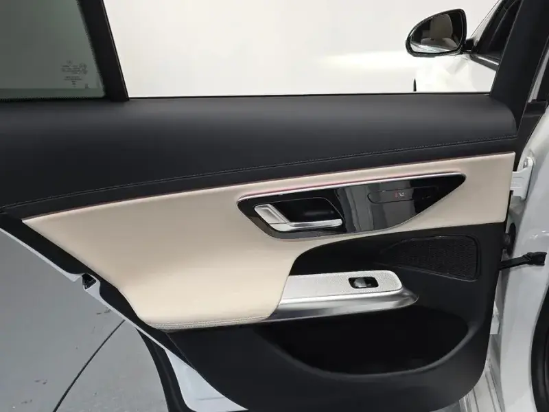 2025 Mercedes-Benz E-Класс с пробегом 5 793 км