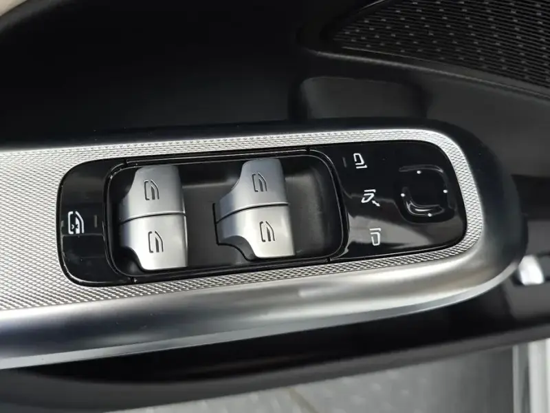 2025 Mercedes-Benz E-Класс с пробегом 5 793 км
