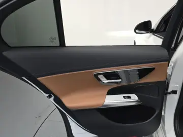 2025 Mercedes-Benz E-Класс с пробегом 8 006 км