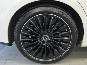 2025 Mercedes-Benz E-Класс с пробегом 13 193 км