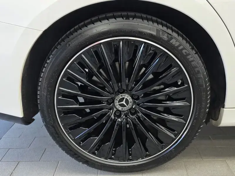 2025 Mercedes-Benz E-Класс с пробегом 13 193 км