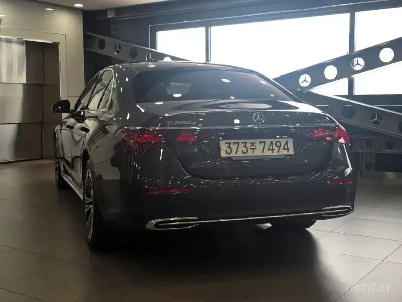 2024 Mercedes-Benz E-Класс с пробегом 21 313 км