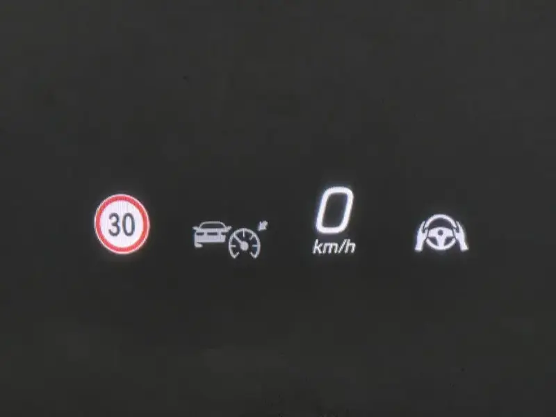 2025 Mercedes-Benz E-Класс с пробегом 13 193 км