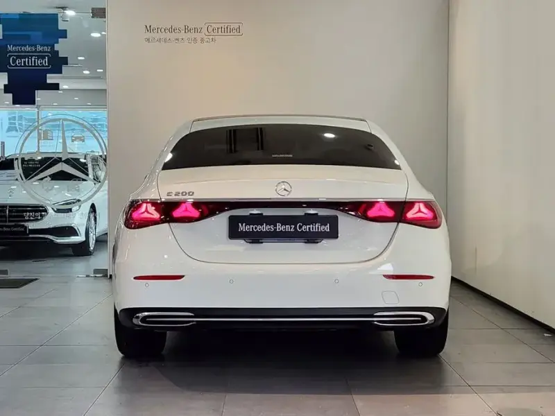 2024 Mercedes-Benz E-Класс с пробегом 27 549 км