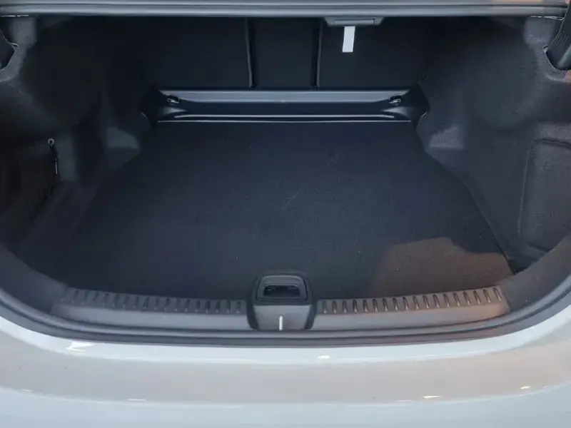 2024 Mercedes-Benz E-Класс с пробегом 27 549 км