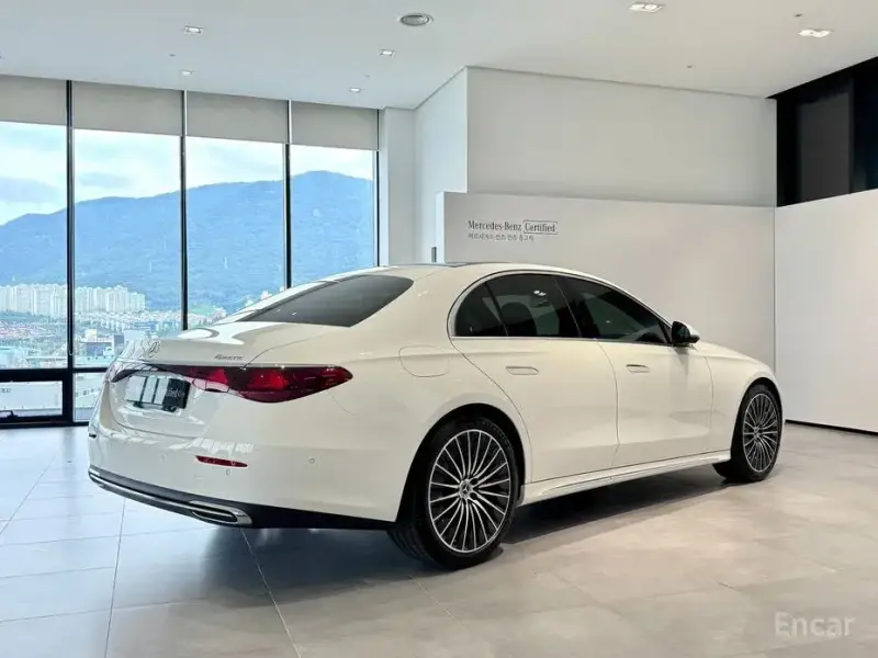 2026 Mercedes-Benz E-Класс с пробегом 3 413 км
