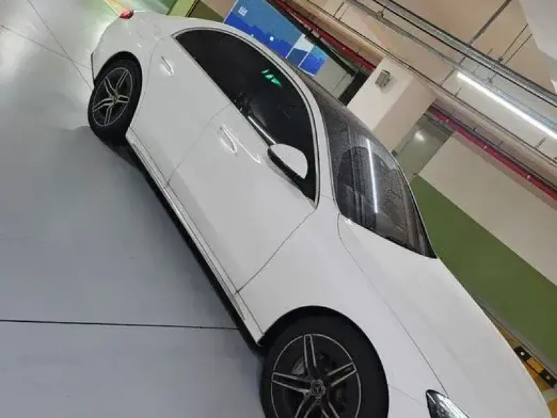 2024 Mercedes-Benz E-Класс с пробегом 22 578 км
