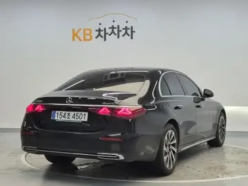 2025 Mercedes-Benz E-Класс с пробегом 19 155 км