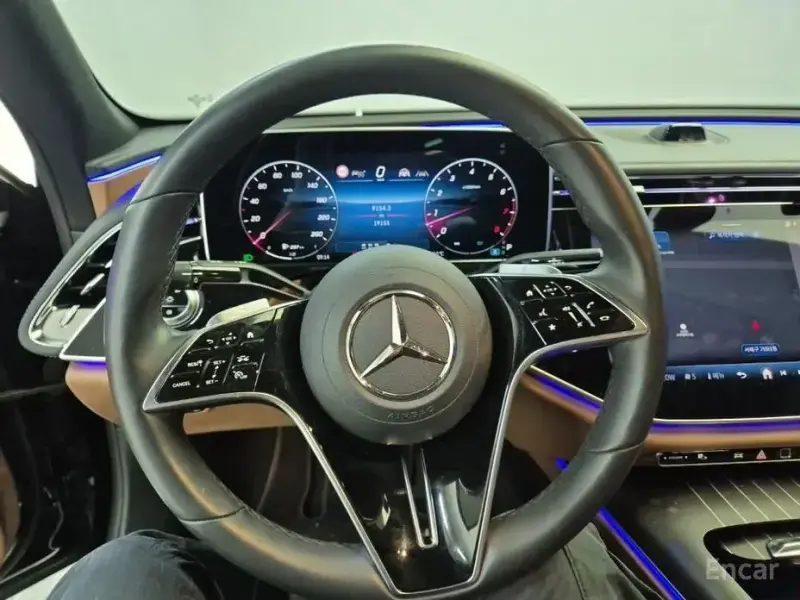 2025 Mercedes-Benz E-Класс с пробегом 19 155 км
