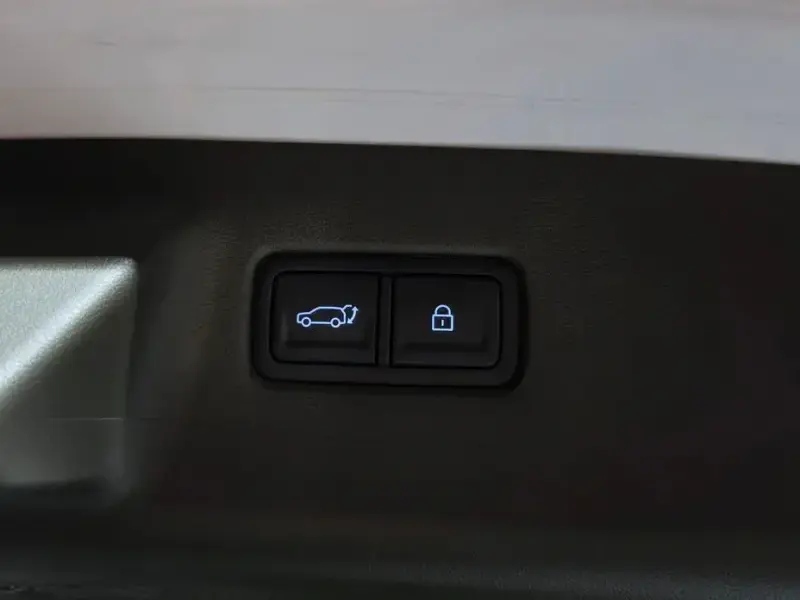 2025 Hyundai Santa Fe с пробегом 19 149 км