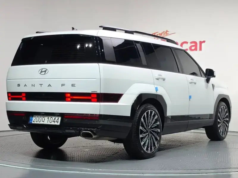 2024 Hyundai Santa Fe с пробегом 30 273 км