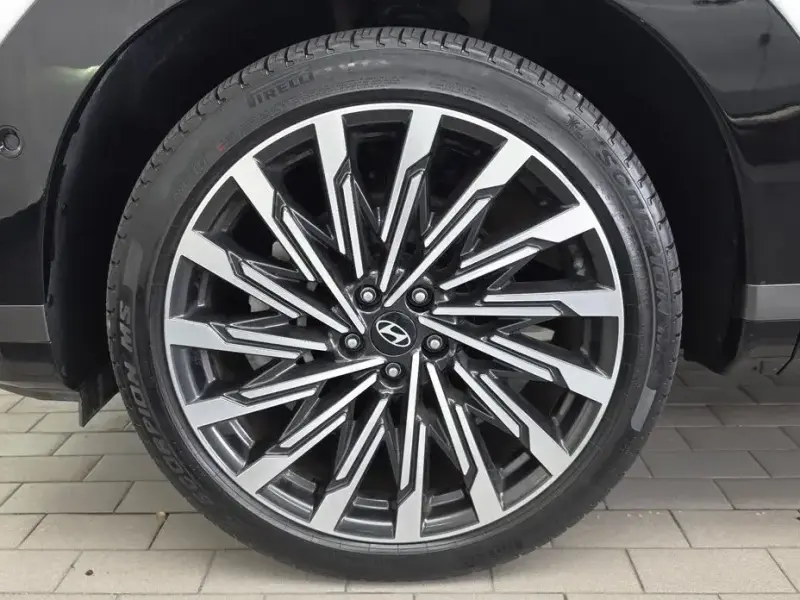 2024 Hyundai Santa Fe с пробегом 30 273 км