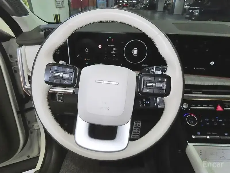2023 Hyundai Santa Fe с пробегом 25 110 км