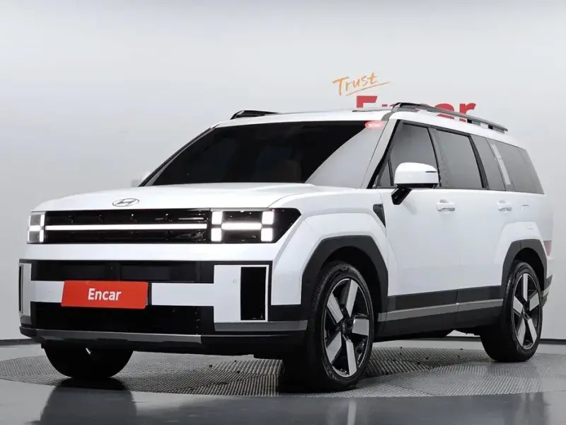 2025 Hyundai Santa Fe с пробегом 4 283 км