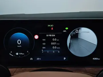 2025 Hyundai Santa Fe с пробегом 4 283 км