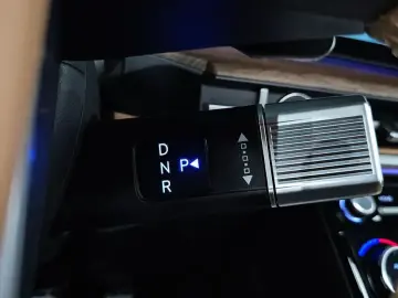 2025 Hyundai Santa Fe с пробегом 4 283 км