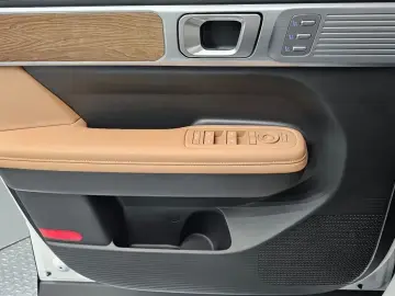 2025 Hyundai Santa Fe с пробегом 4 283 км