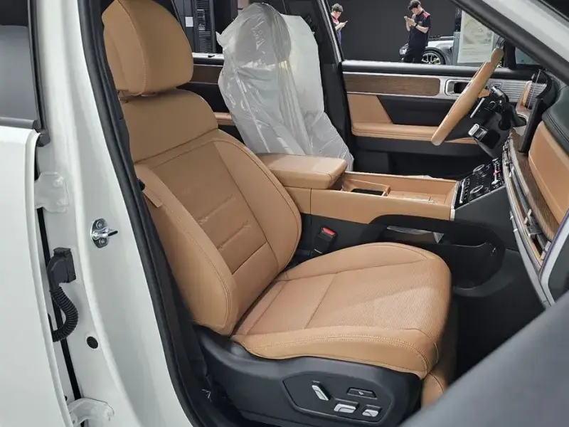 2025 Hyundai Santa Fe с пробегом 4 283 км