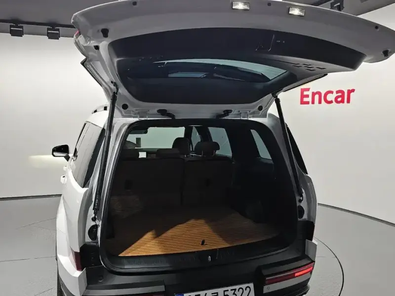 2025 Hyundai Santa Fe с пробегом 4 283 км