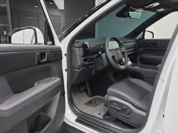 2024 Hyundai Santa Fe с пробегом 16 760 км