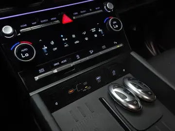 2024 Hyundai Santa Fe с пробегом 16 760 км