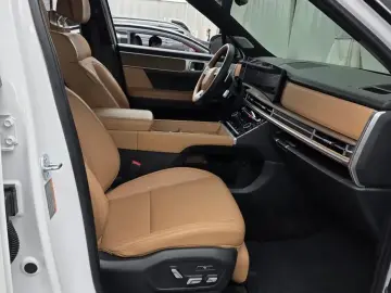 2024 Hyundai Santa Fe с пробегом 54 405 км