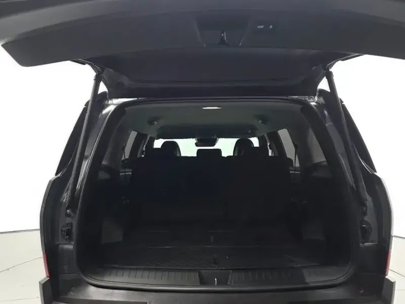 2024 Hyundai Santa Fe с пробегом 9 327 км
