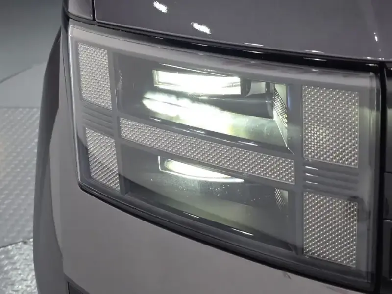 2024 Hyundai Santa Fe с пробегом 9 327 км