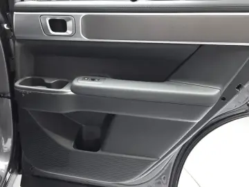 2024 Hyundai Santa Fe с пробегом 9 327 км