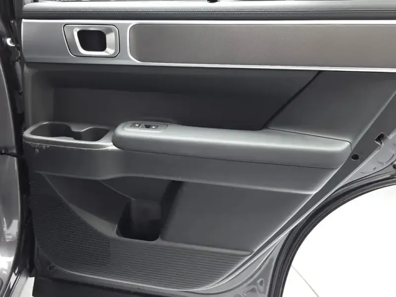 2024 Hyundai Santa Fe с пробегом 9 327 км