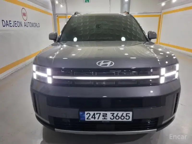 2025 Hyundai Santa Fe с пробегом 15 500 км