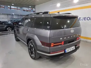 2025 Hyundai Santa Fe с пробегом 15 500 км