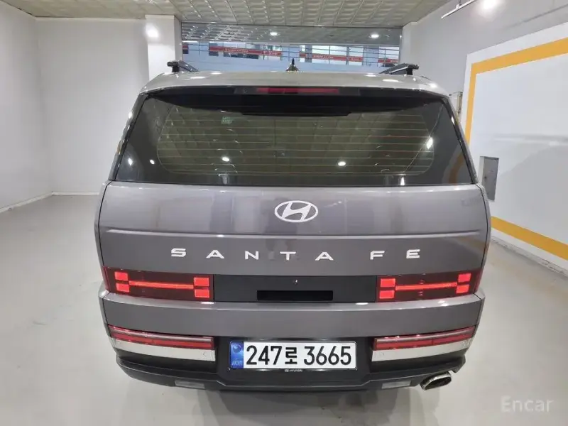 2025 Hyundai Santa Fe с пробегом 15 500 км