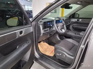 2025 Hyundai Santa Fe с пробегом 15 500 км