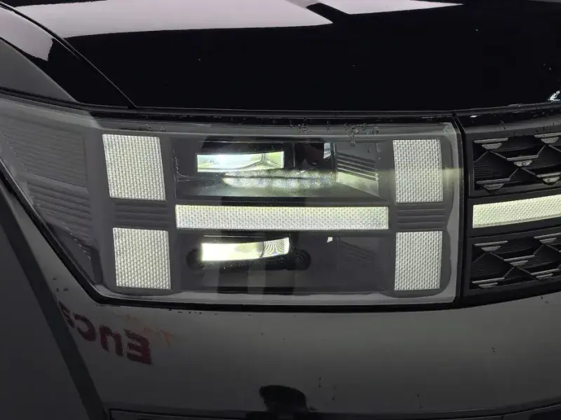 2023 Hyundai Santa Fe с пробегом 80 755 км