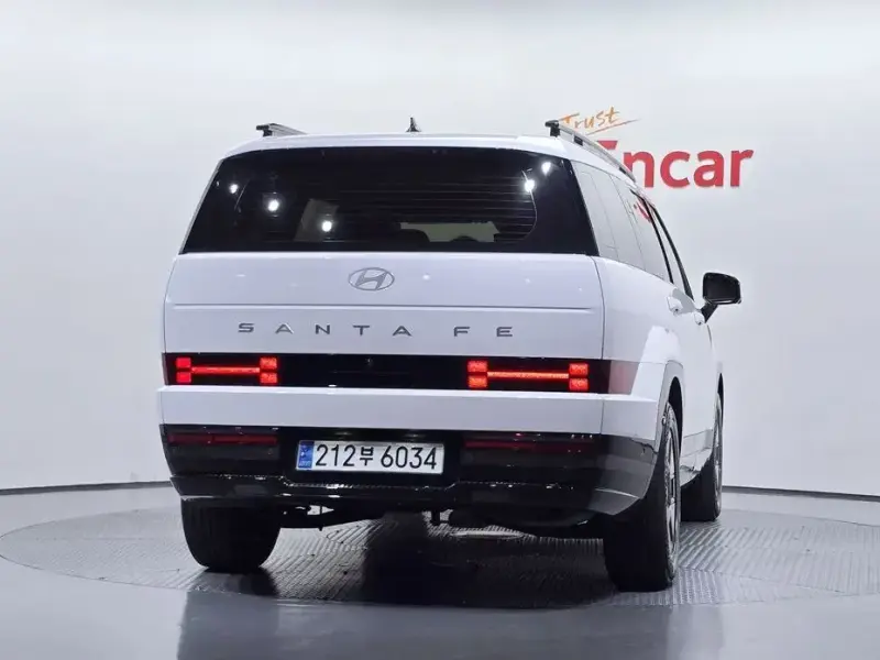 2024 Hyundai Santa Fe с пробегом 33 990 км