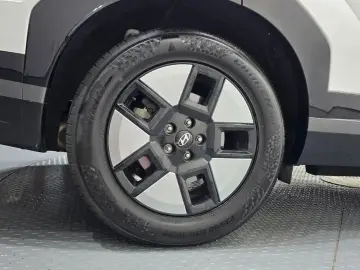 2024 Hyundai Santa Fe с пробегом 33 990 км